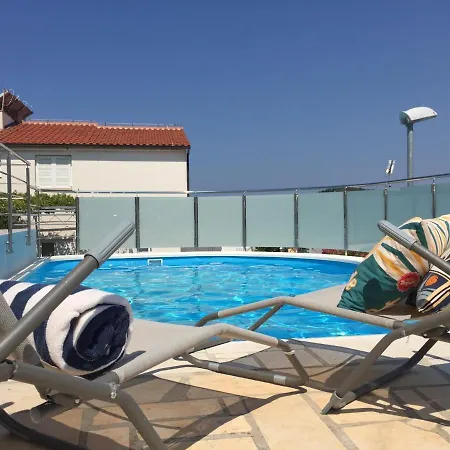 Linda Seaview&pool *