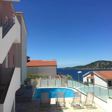 Linda Seaview&pool Daire Ražanj
