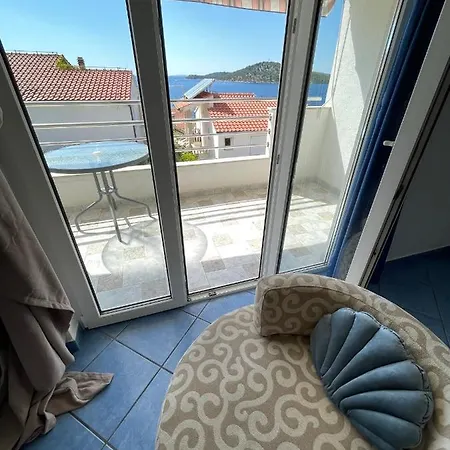 Linda Seaview&pool